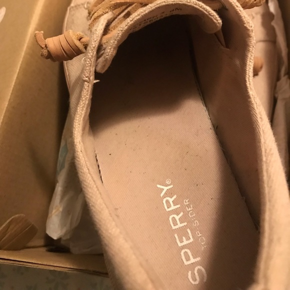 shoes - Picture 1 of 2